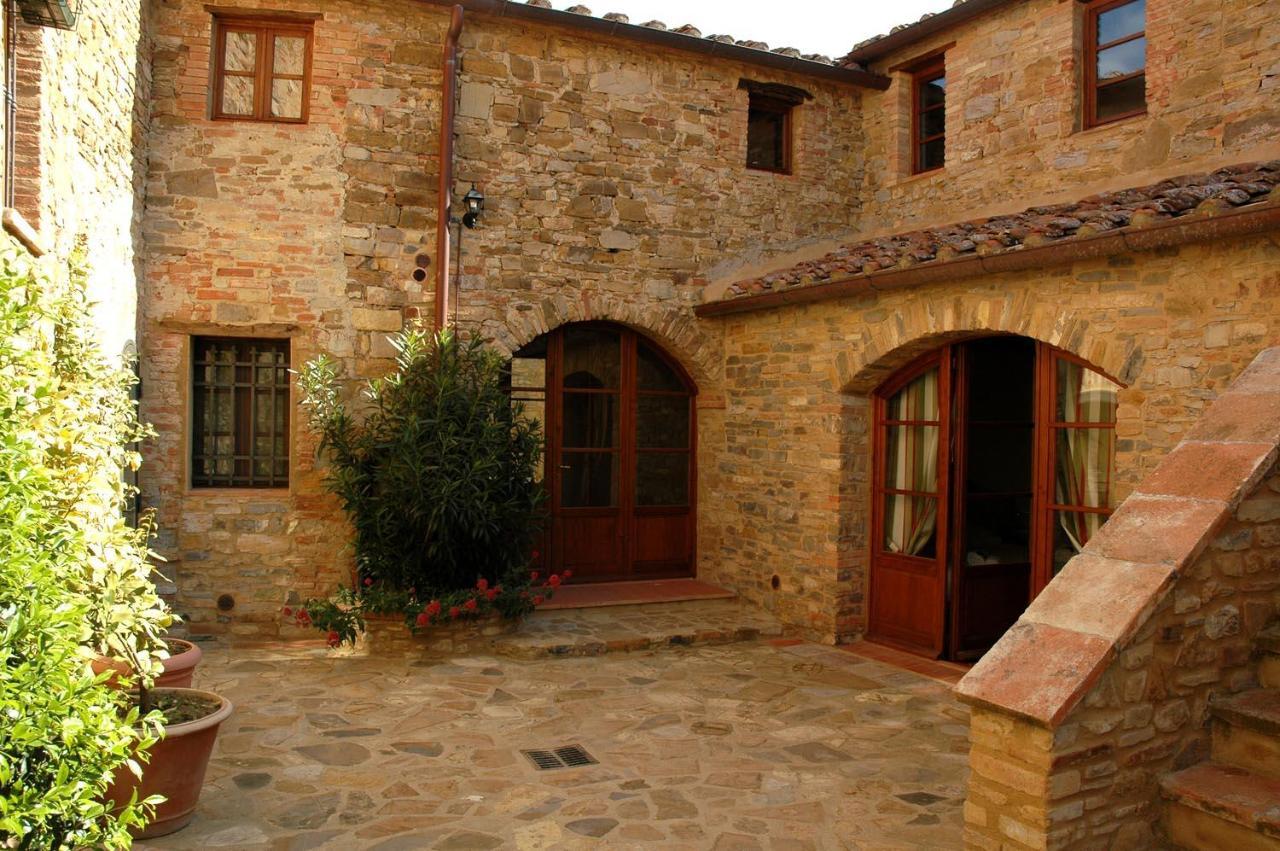 בית הארחה בארברינו די ואל ד'אלסה 	Fattoria Casa Sola מראה חיצוני תמונה